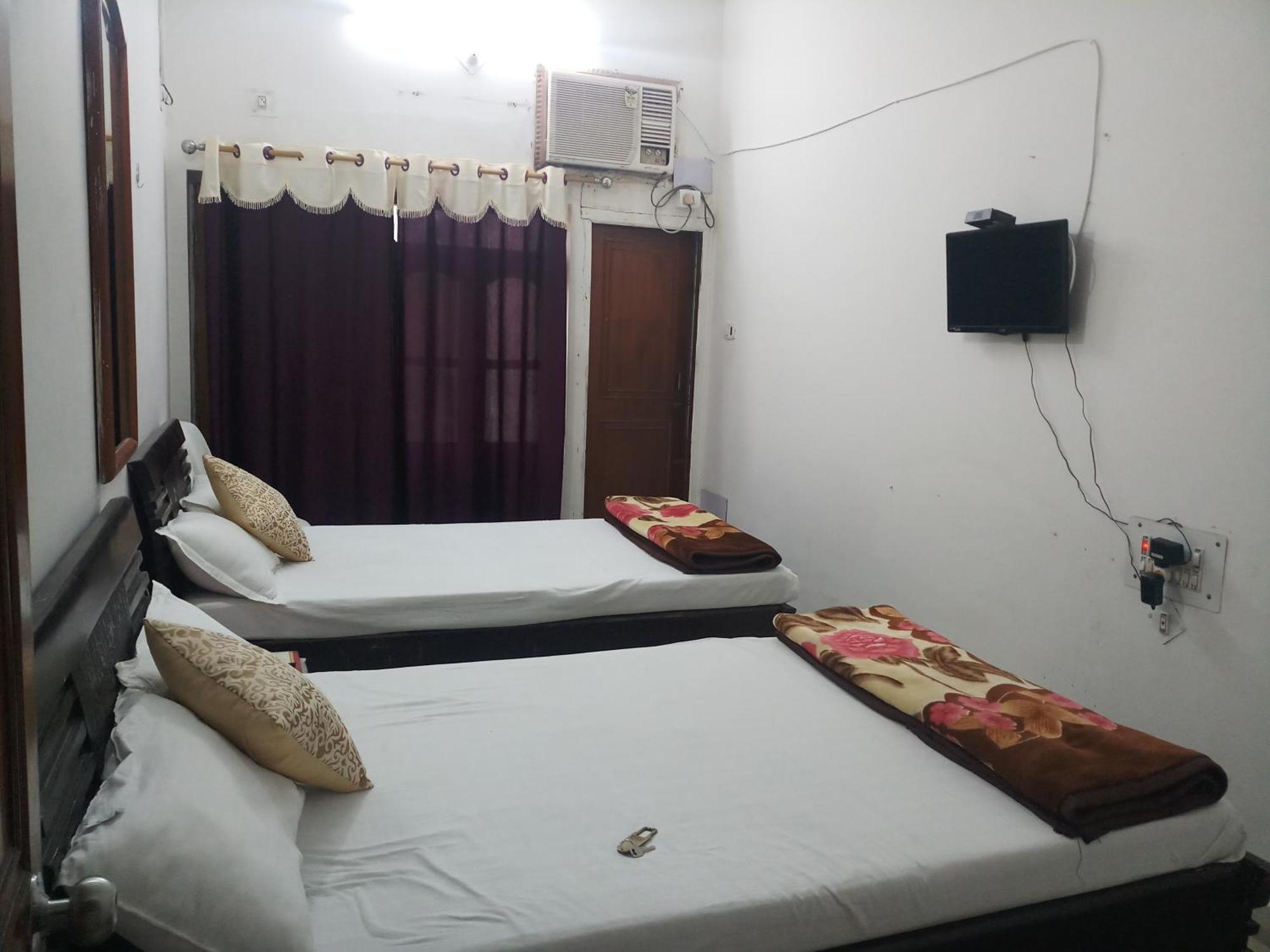 Hotel Laxmi International Bodhgaya Екстериор снимка