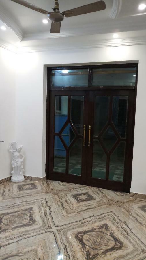 Hotel Laxmi International Bodhgaya Екстериор снимка